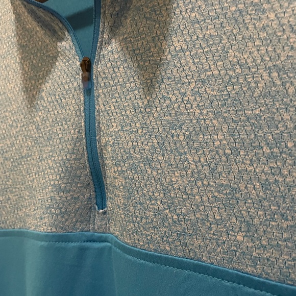 Under Armour Quarter Zip - Picture 2 of 4